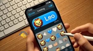 Smartphone screen showing a text message conversation with the Leo emoji being copied and pasted.