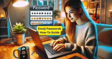 Eine 22-jährige junge Frau sitzt an einem Schreibtisch in einem gemütlichen, gut beleuchteten Raum und tippt mit konzentrierter Miene und einem leichten Lächeln ein Emoji-Passwort in ihren Laptop.